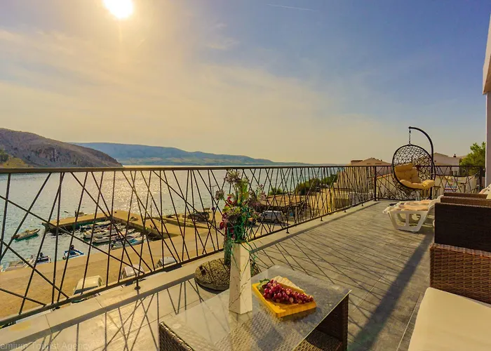 Ivica Super Comfortable, Newly Furnished Apartment In A Top Location