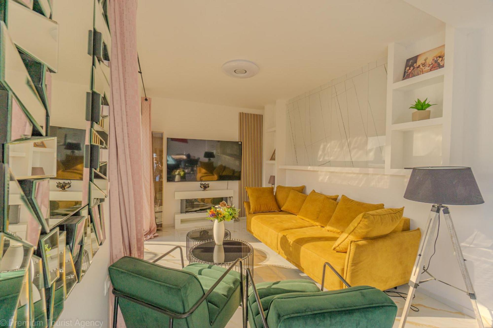 Ivica Super Comfortable, Newly Furnished In A Location *