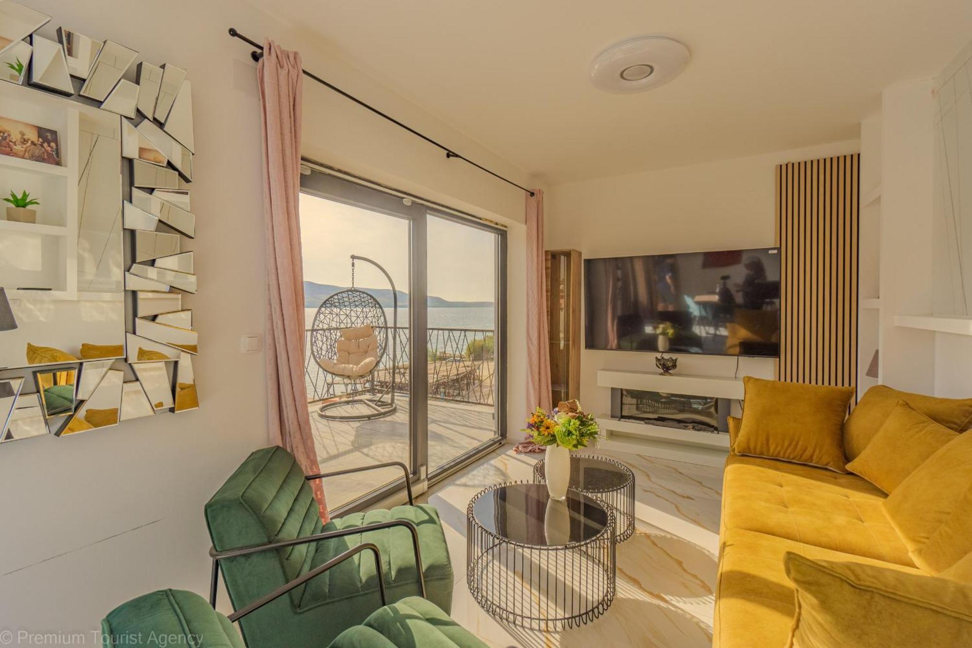 Appartamento Ivica Super Comfortable, Newly Furnished In A Location Metajna