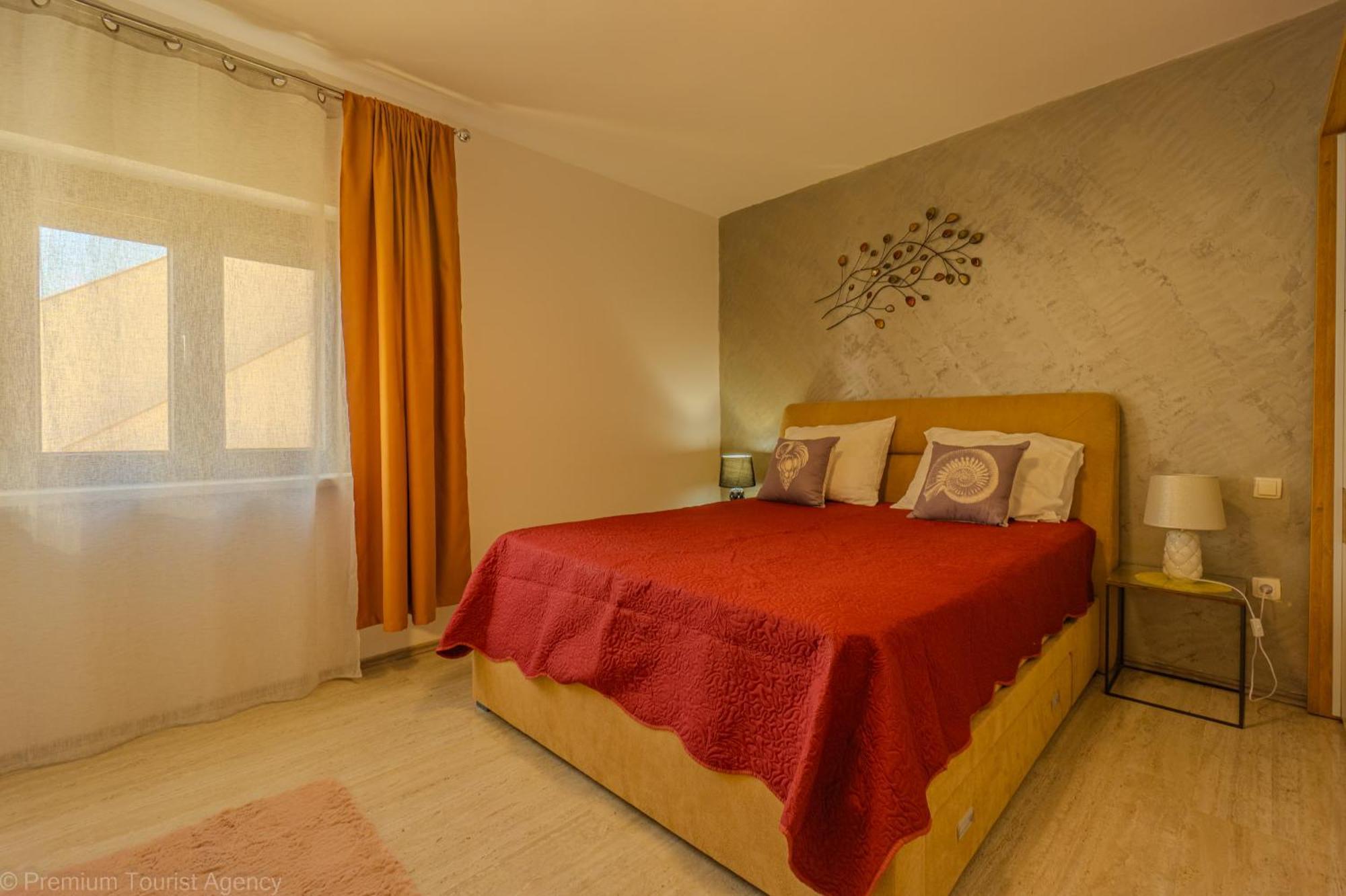 Ivica Super Comfortable, Newly Furnished In A Location Appartamento *